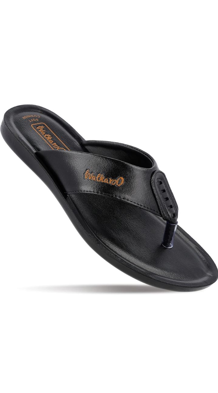 Walkaroo styles man flip flops