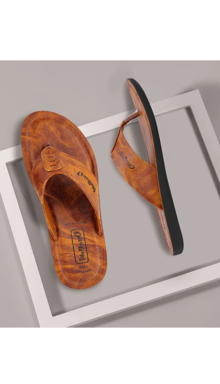 Walkaroo styles man flip flops