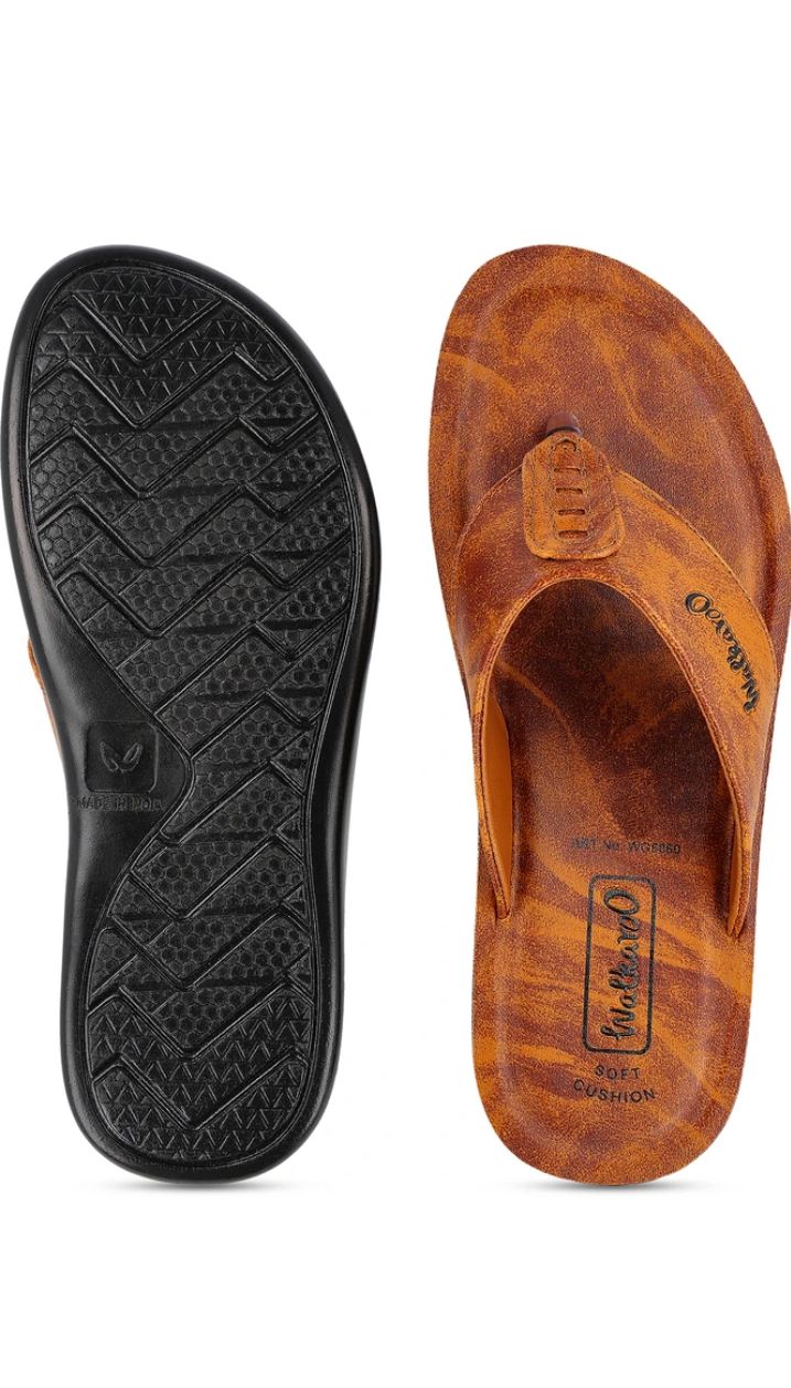 Walkaroo styles man flip flops