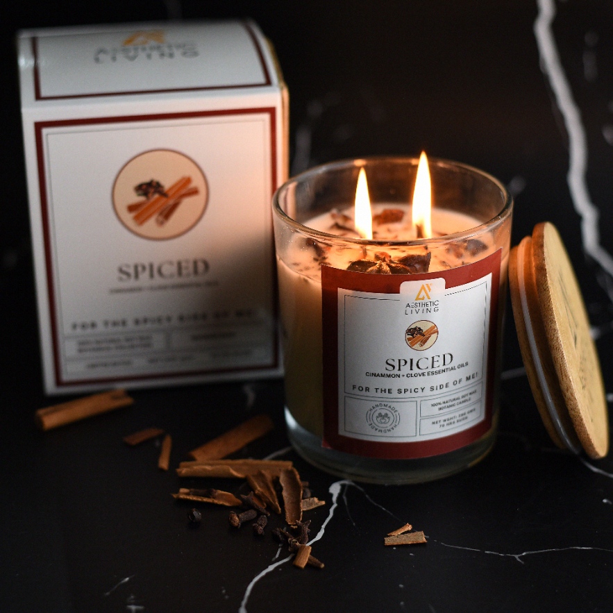 Spiced Botanic Candle with Cinnamon and Clove Essential Oil 300g