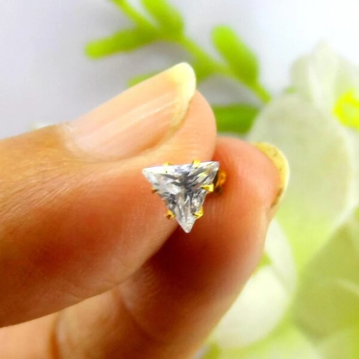 Triangle Nose Pin – White Edition