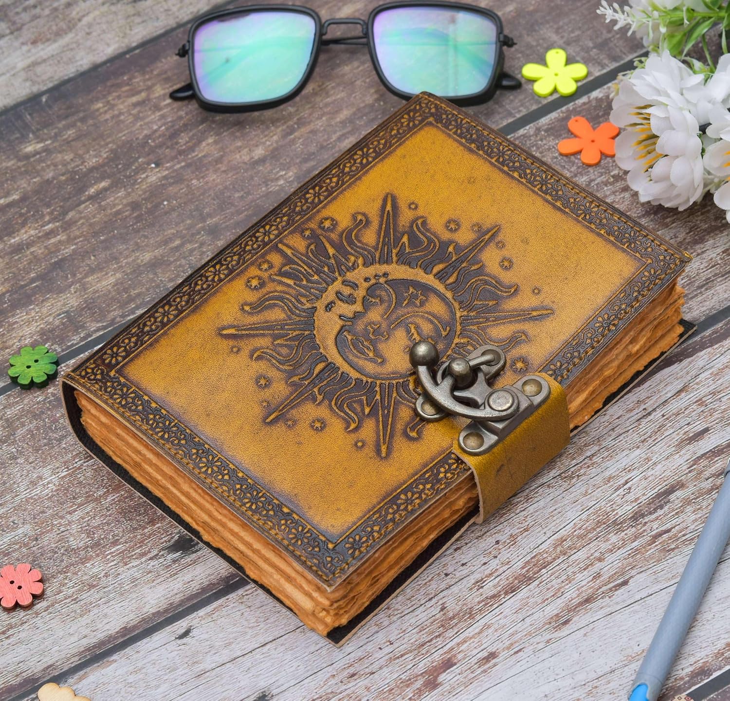 Handmade Leather Journal Diary with Metal Lock 200 Pages