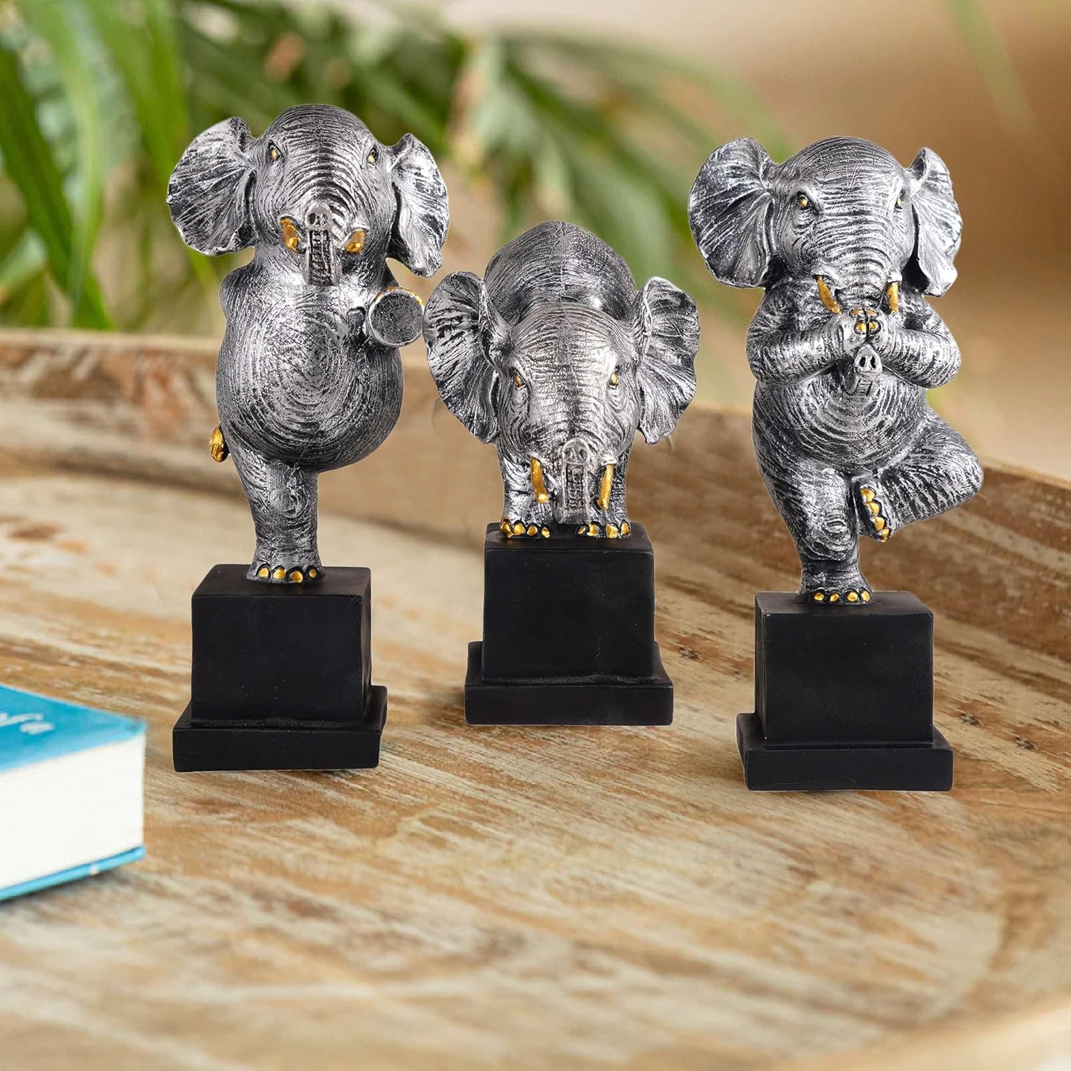 Silver Polyresin Elephant Showpiece Set...