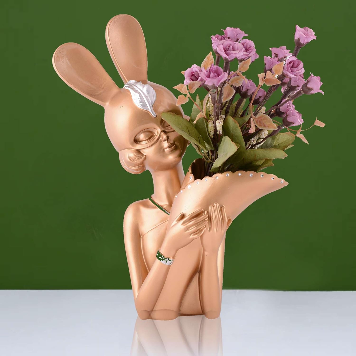 Stylish Flower Vase Showpiece to Brighten Your Living Space