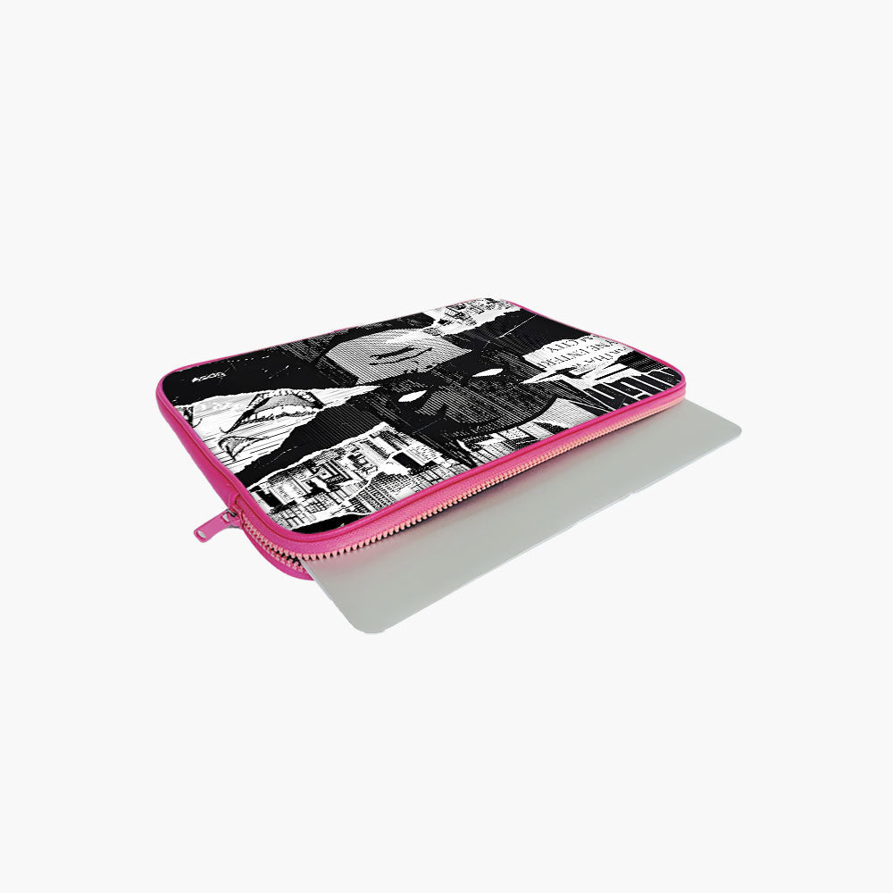 "BATMAN THE COMIC WORLD" Laptop Sleeves:...