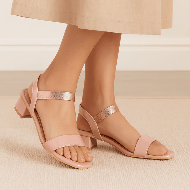 Trendy Short Heel Casual Day Sandal