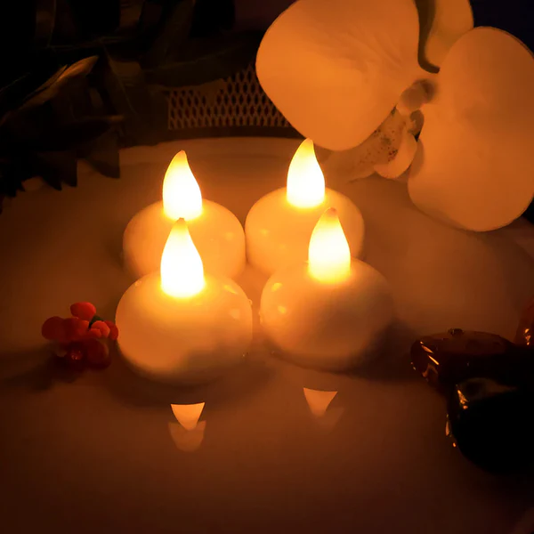 Round LED Flameless Tealight Candles Set of 8