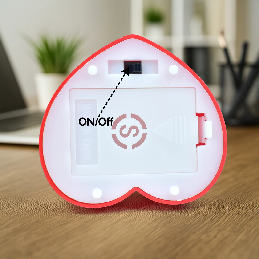 Cute Romantic Couple Love Showpiece with Heart Frame