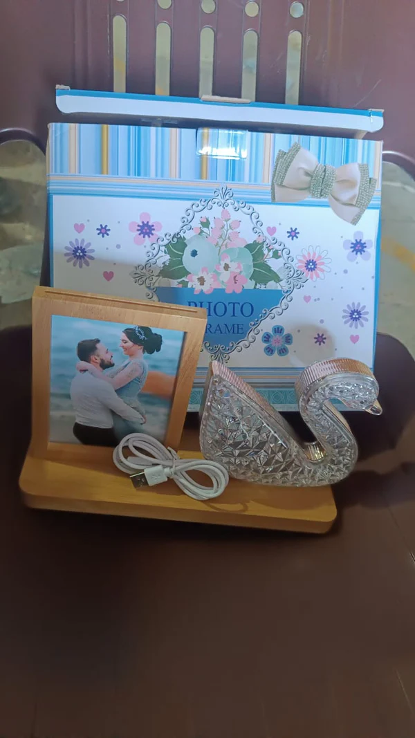 Duck Shape Crystal LED Lamp Photo Frame Night Lamp
