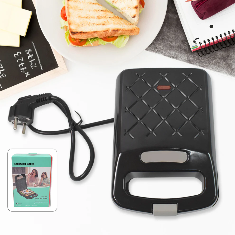 Electric Sandwich Maker with Non Stick P...