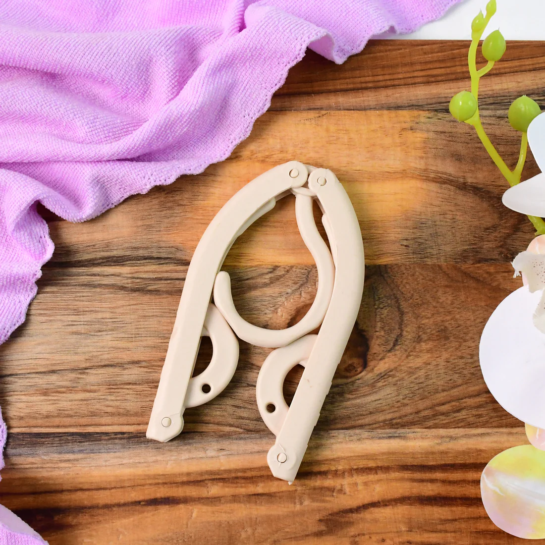 Portable Folding Travel Clothes Hanger L...