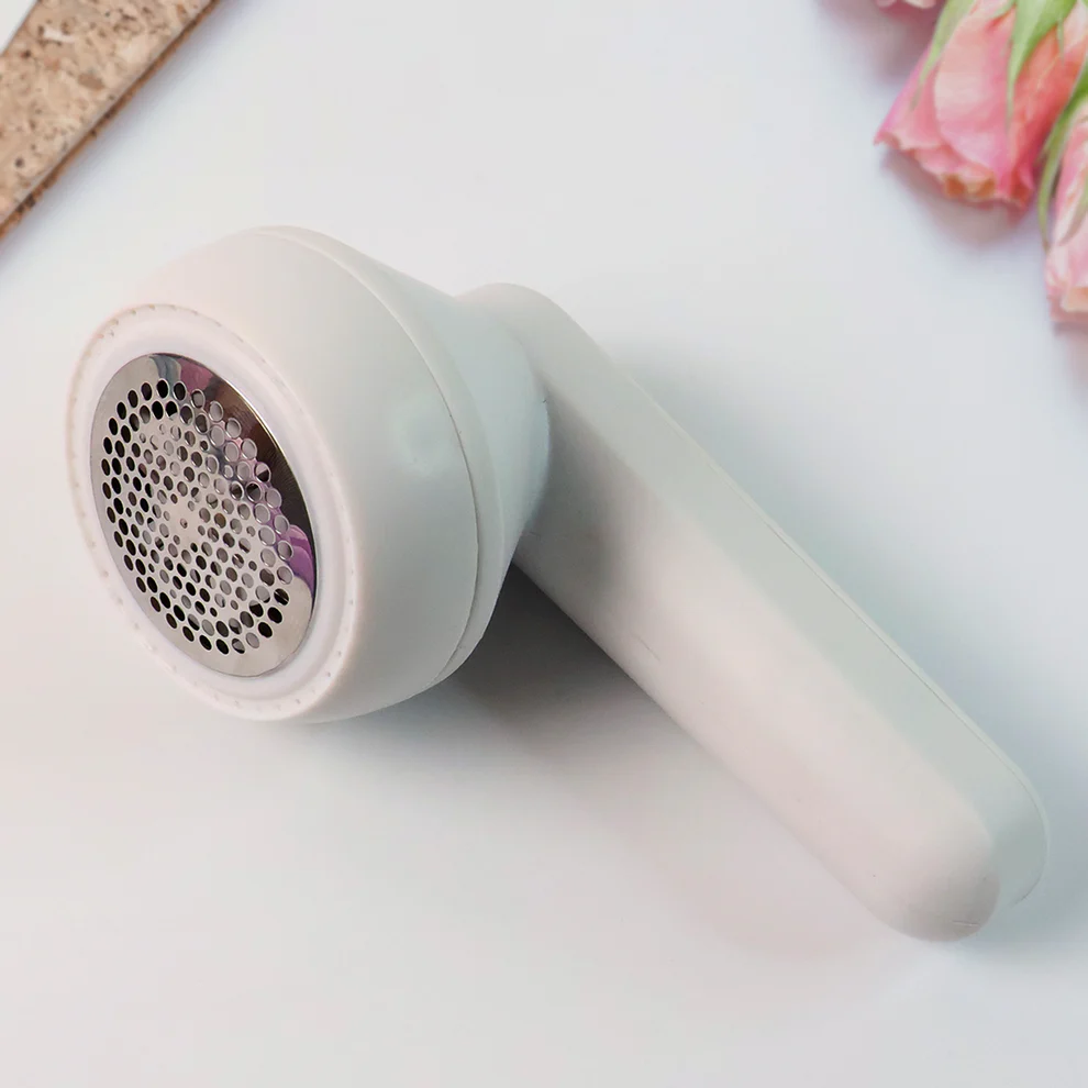 Portable USB Lint Remover for Clothes an...