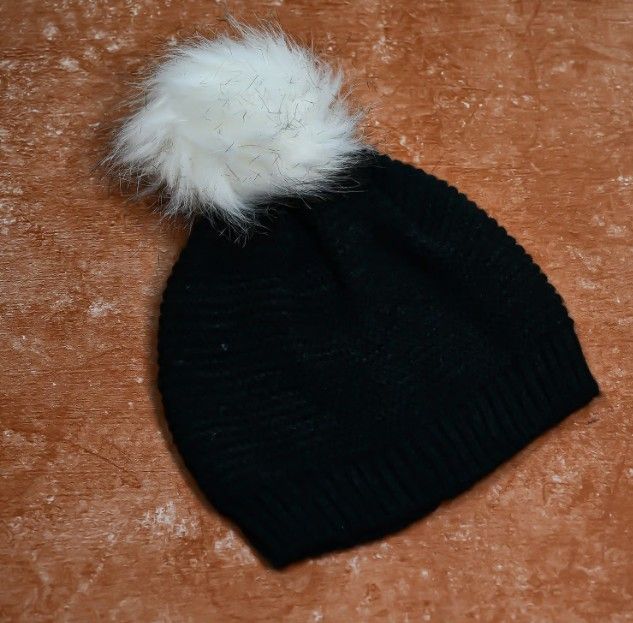 Winter Knit Beanie with Faux Fur Pom-Pom