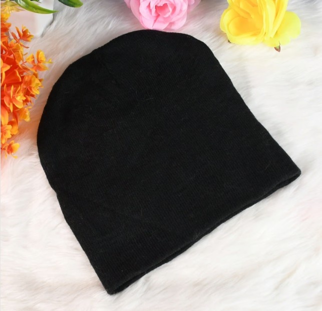Classic Winter Knit Beanie Cap – Solid Black