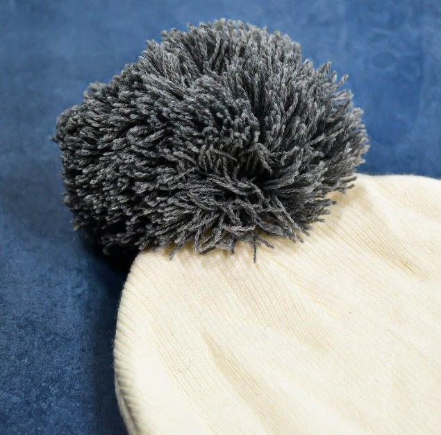 Classic Ribbed Knit Beanie with Pom-Pom