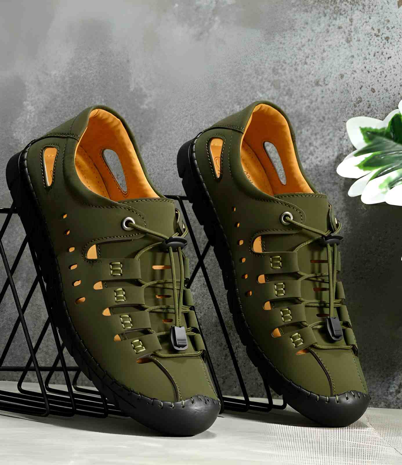 Latest Classic Roman Style Men’s Sandals...